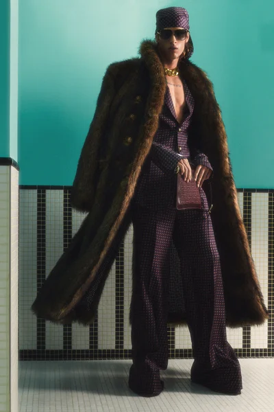 Look 49